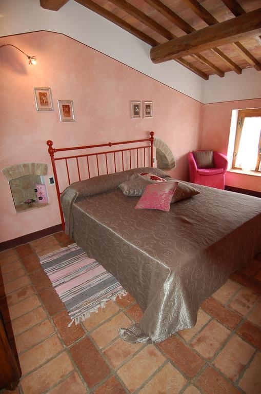 Villa La Capanna Di Panpepato à Rosia Chambre photo