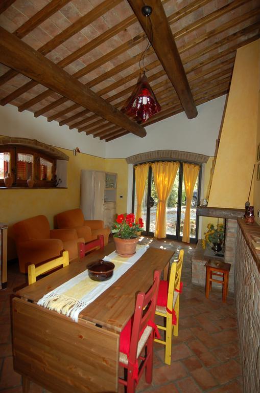Villa La Capanna Di Panpepato à Rosia Chambre photo