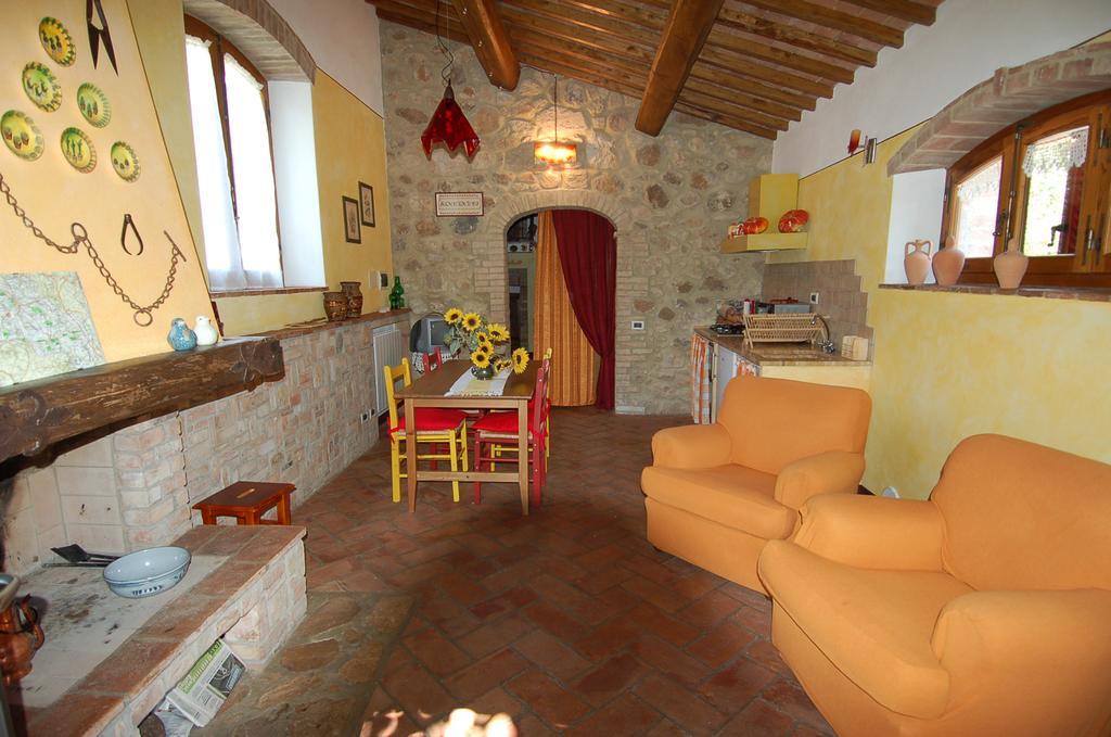 Villa La Capanna Di Panpepato à Rosia Chambre photo