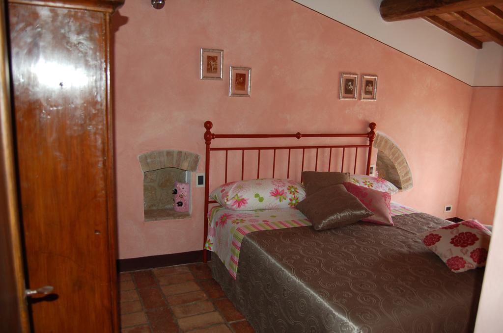 Villa La Capanna Di Panpepato à Rosia Chambre photo
